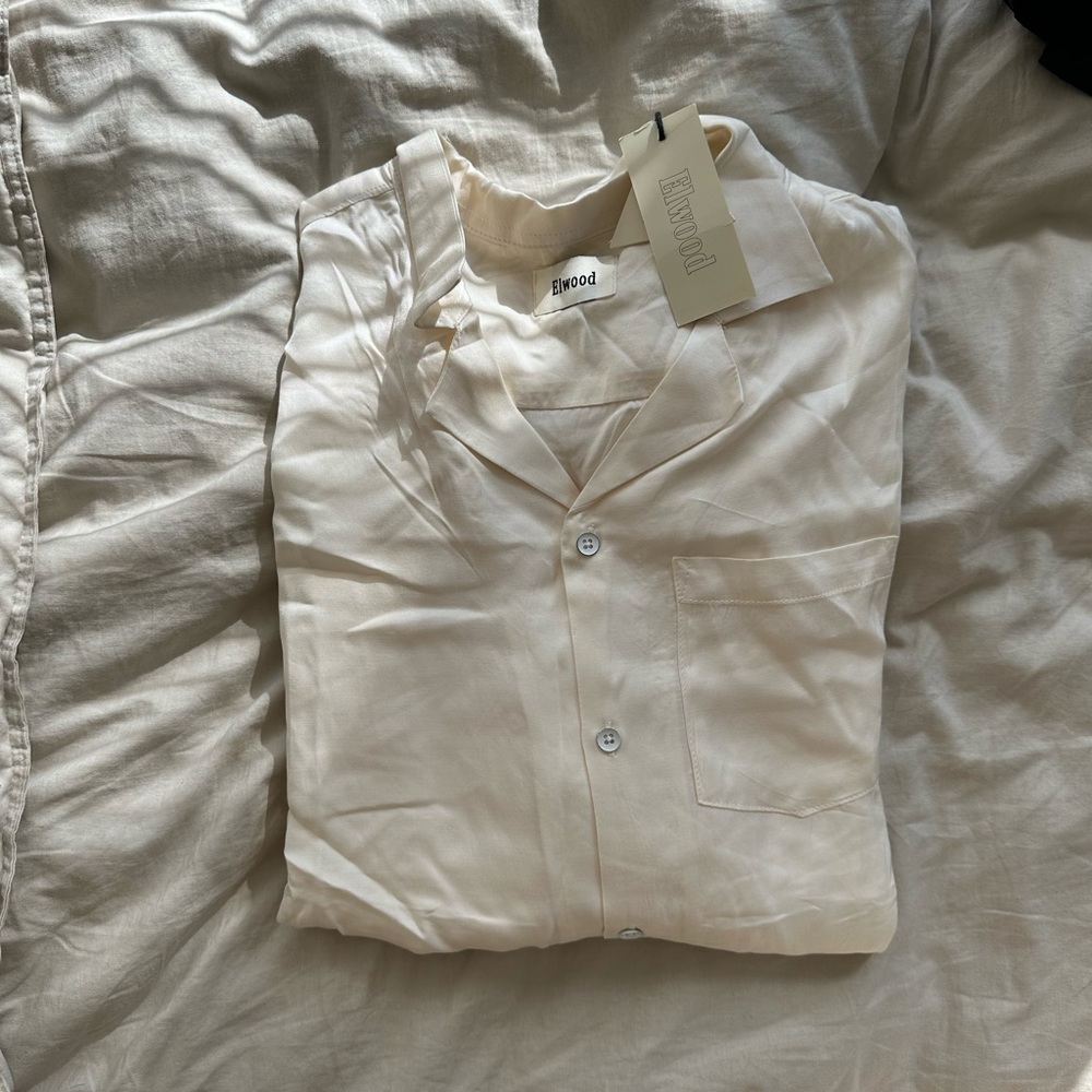 Silk(y) button down